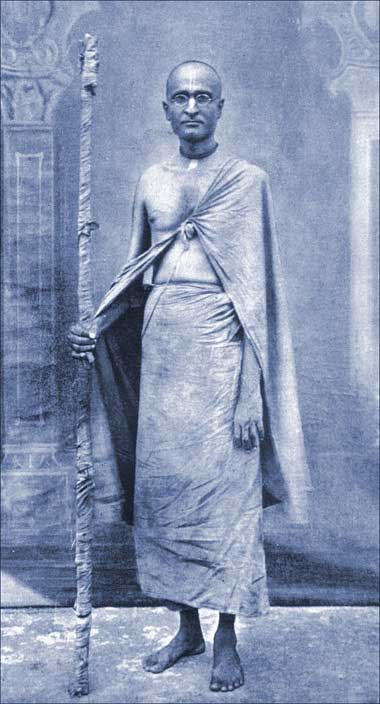 (Portrait of Śrīla Bhaktisiddhānta Sarasvatī Ṭhākura Prabhupāda)