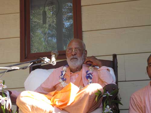 Srila Bhaktivedanta Narayana Gosvami Maharaja