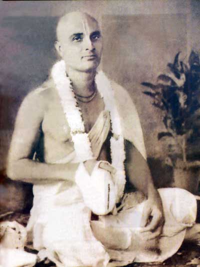 (Portrait of Śrī Śrīmad Bhakti Dayita Mādhava Gosvāmī Mahārāja)