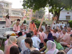 Srila Bhaktivedanta Narayana Maharaja