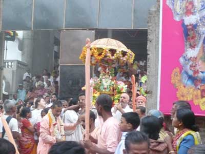 mahaprabhuonboat